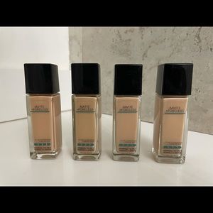 Maybelline Fit Me Matte + Poreless foundation
